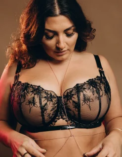 BH + Body-Kette My Pleasure*SugarShape Hot