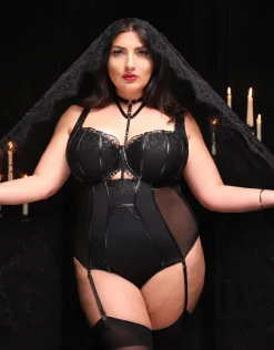 Body + Choker My Pleasure*SugarShape Online