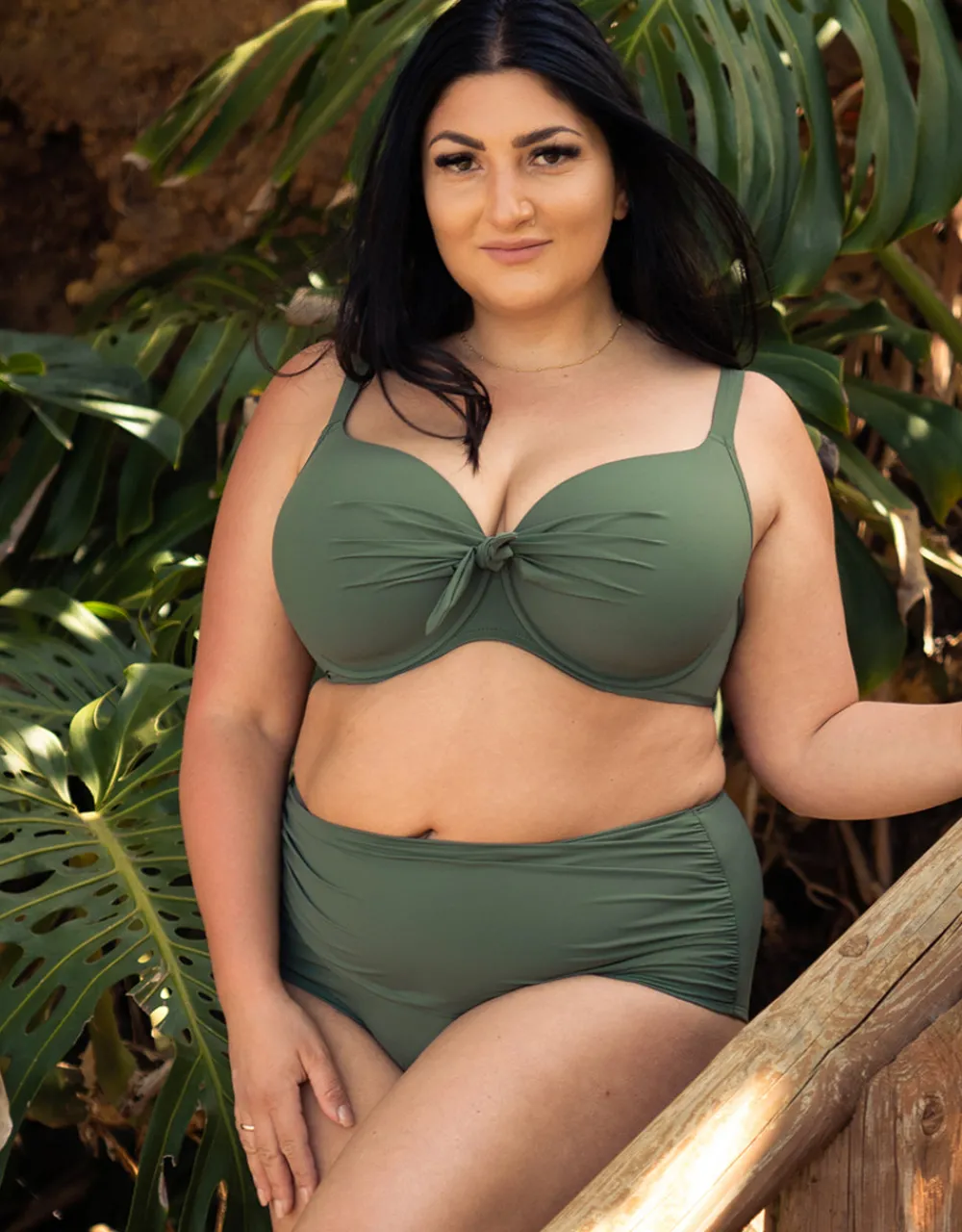 Schalen-Bikini-Top Valencia olive*SugarShape Clearance