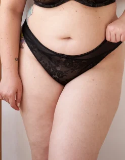 String True Lace black*SugarShape