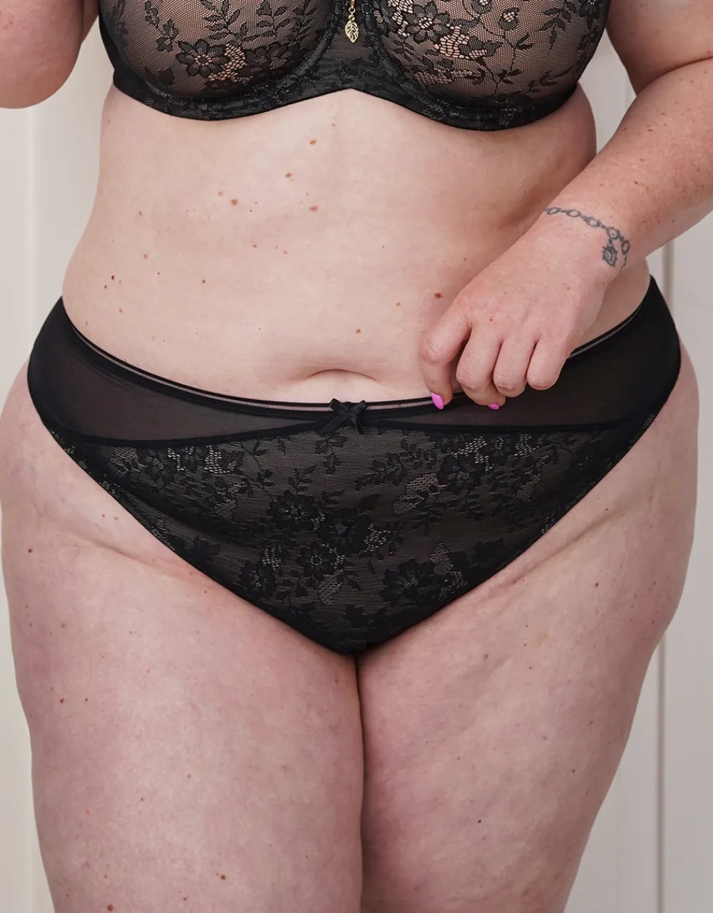 String True Lace black*SugarShape